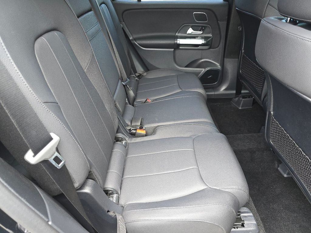 New 2026 Cosmos Black Metallic Mercedes-Benz GLB 250 image 20
