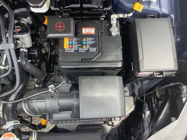 Certified Used 2025 White Hyundai Limited image 29