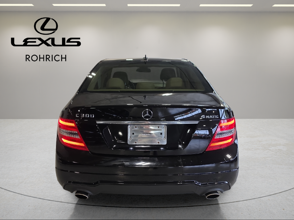 Used 2012  Mercedes-Benz C 300 image 7