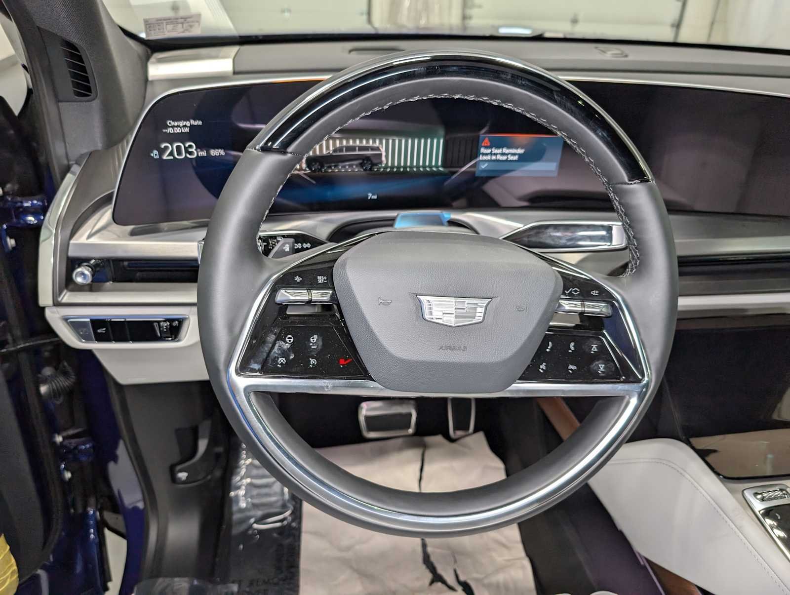 2026 Cadillac VISTIQ Sport - Photo 32