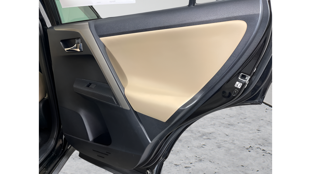 Used 2015 Black Toyota Limited image 13