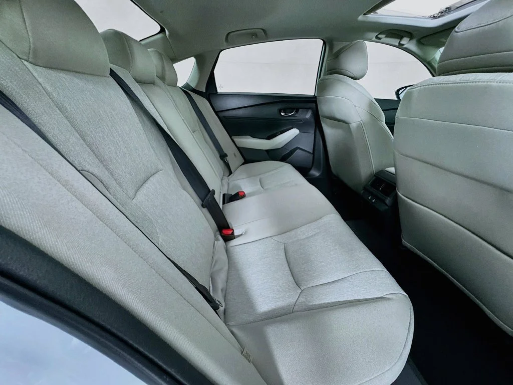 New 2026 Platinum White Pearl Honda SE image 36