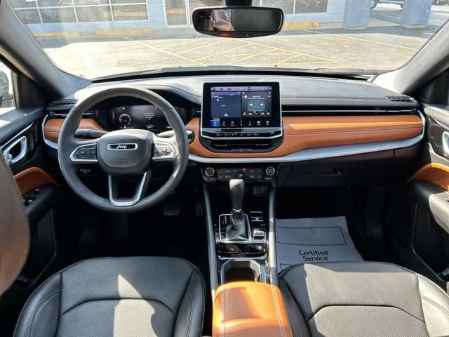 Used 2024 None Jeep Limited image 22