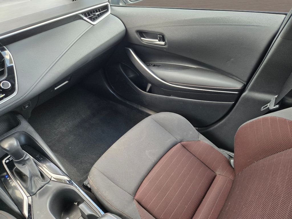 Used 2023 White Toyota SE image 12