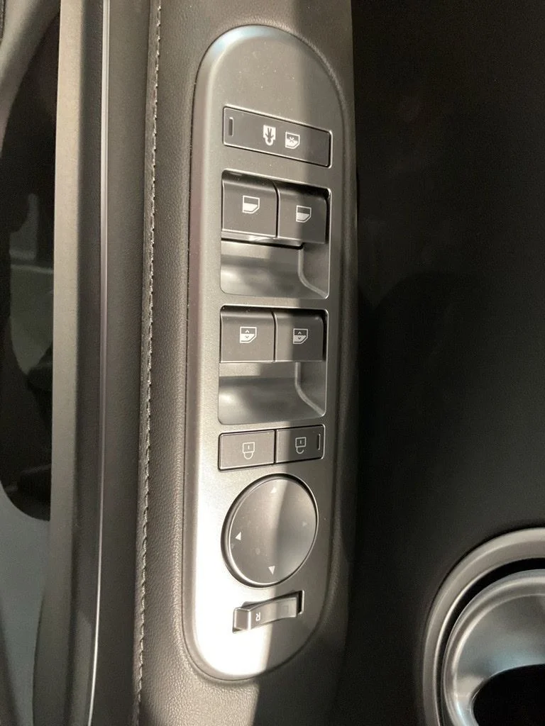 New 2026 White Hyundai SEL image 11