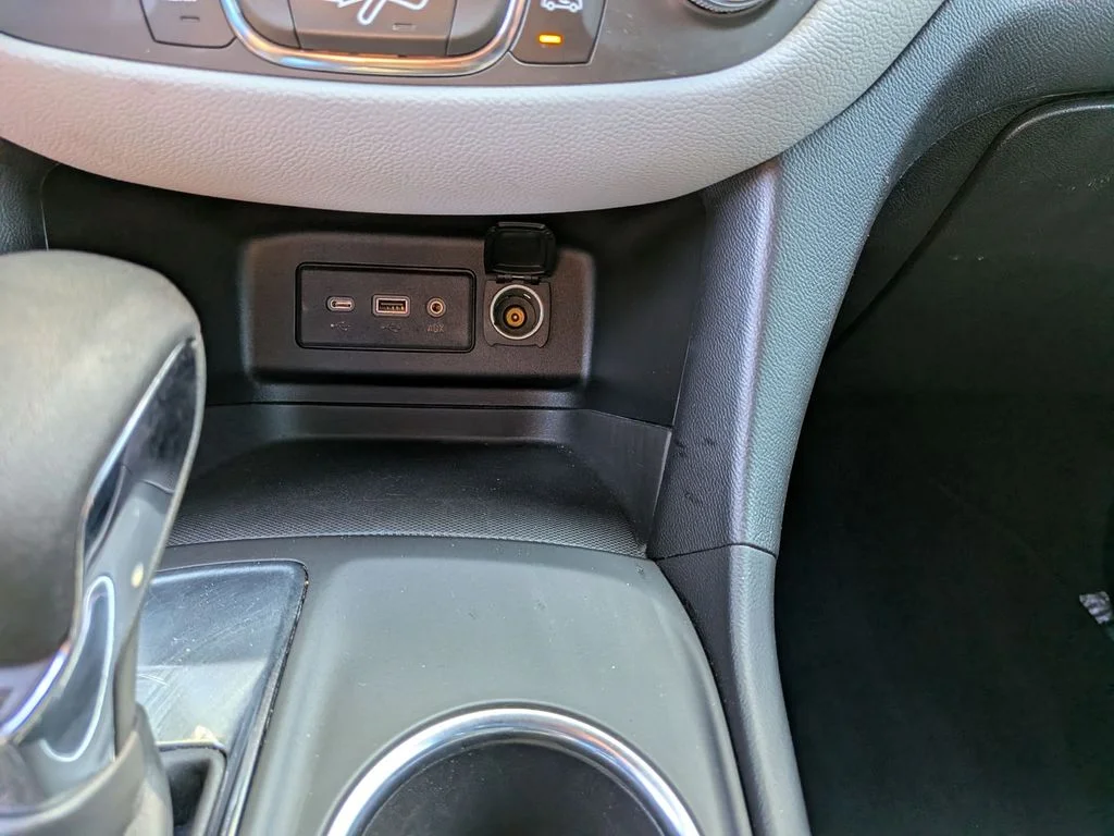 Used 2022 Black Chevrolet LS image 27