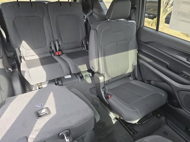 New 2026 Silver Zynith Exterior Paint Jeep Laredo image 34