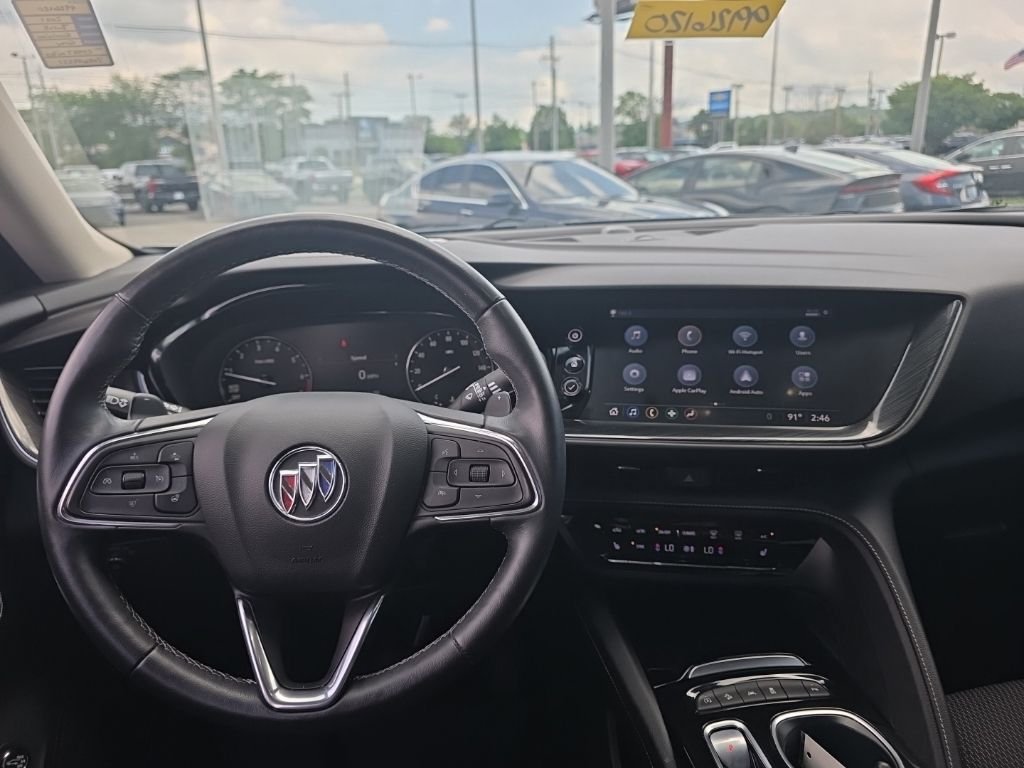 Used 2021  Buick Preferred image 12
