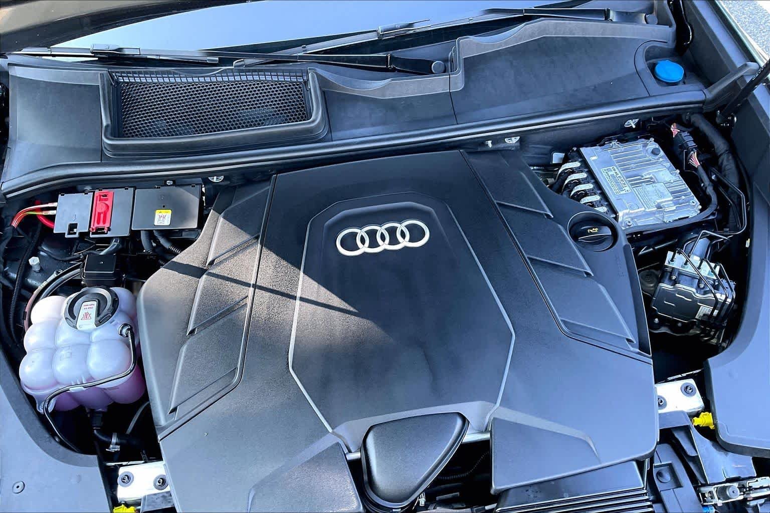 Used 2026 Daytona Gray Pearl Effect Audi Prestige image 30