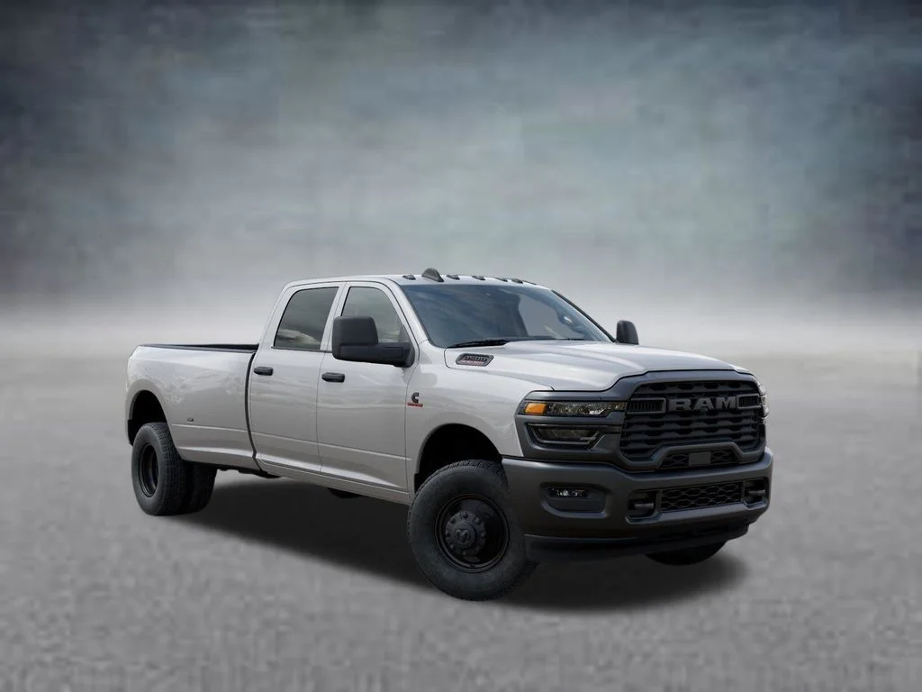 New 2026 Silver-Zynith Exterior Paint RAM Tradesman image 5
