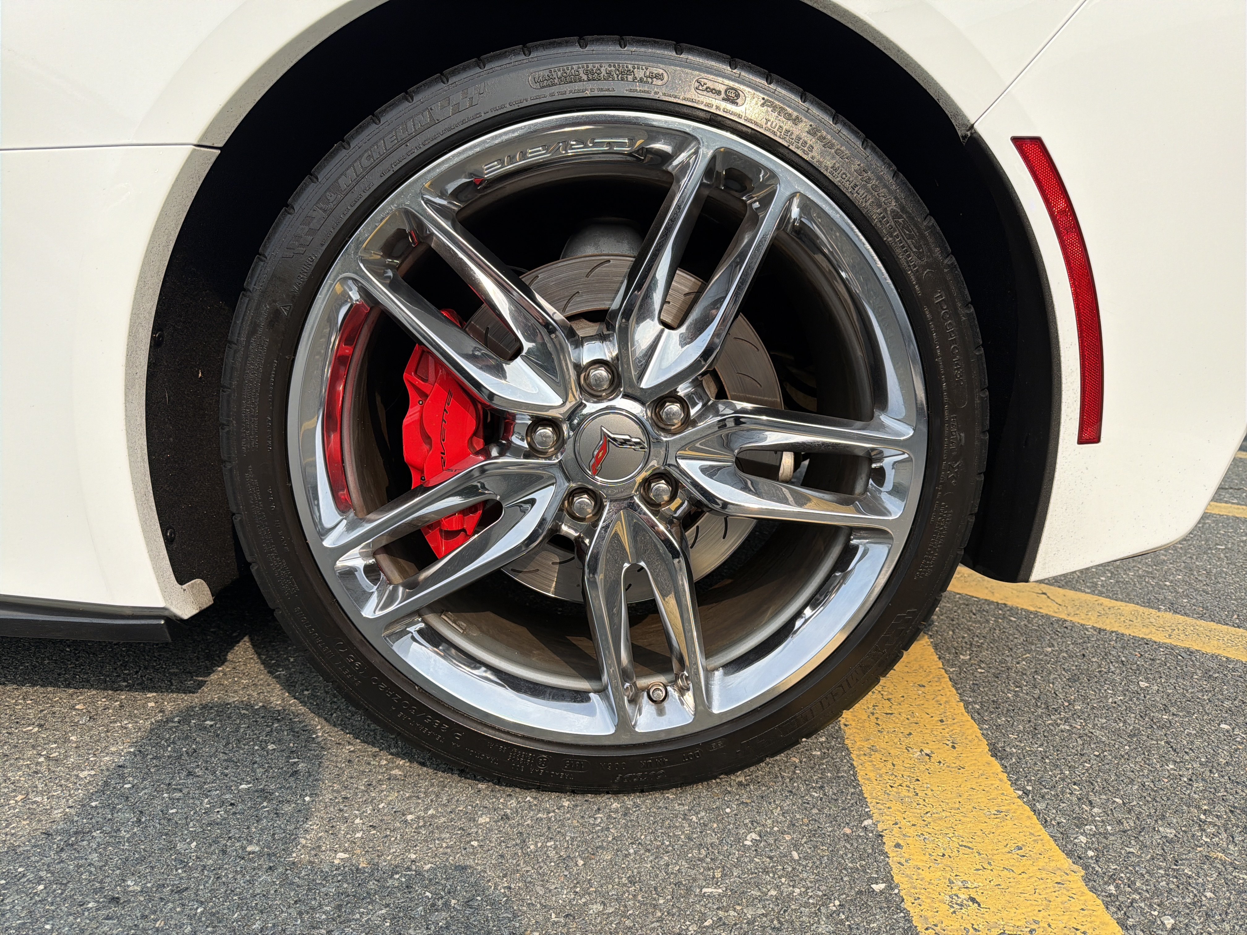 Used 2015 Arctic White Chevrolet Z51 2LT image 10