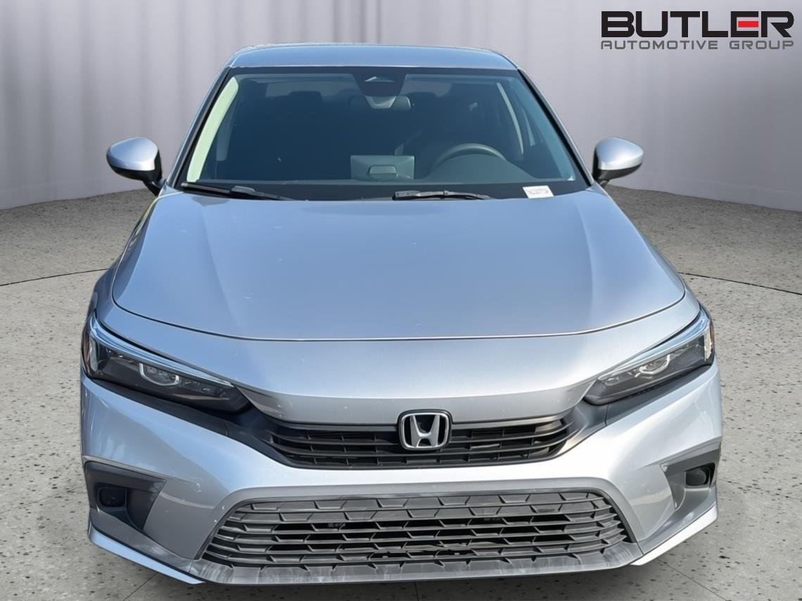 Used 2024 Lunar Silver Metallic Honda LX Sedan CVT image 4