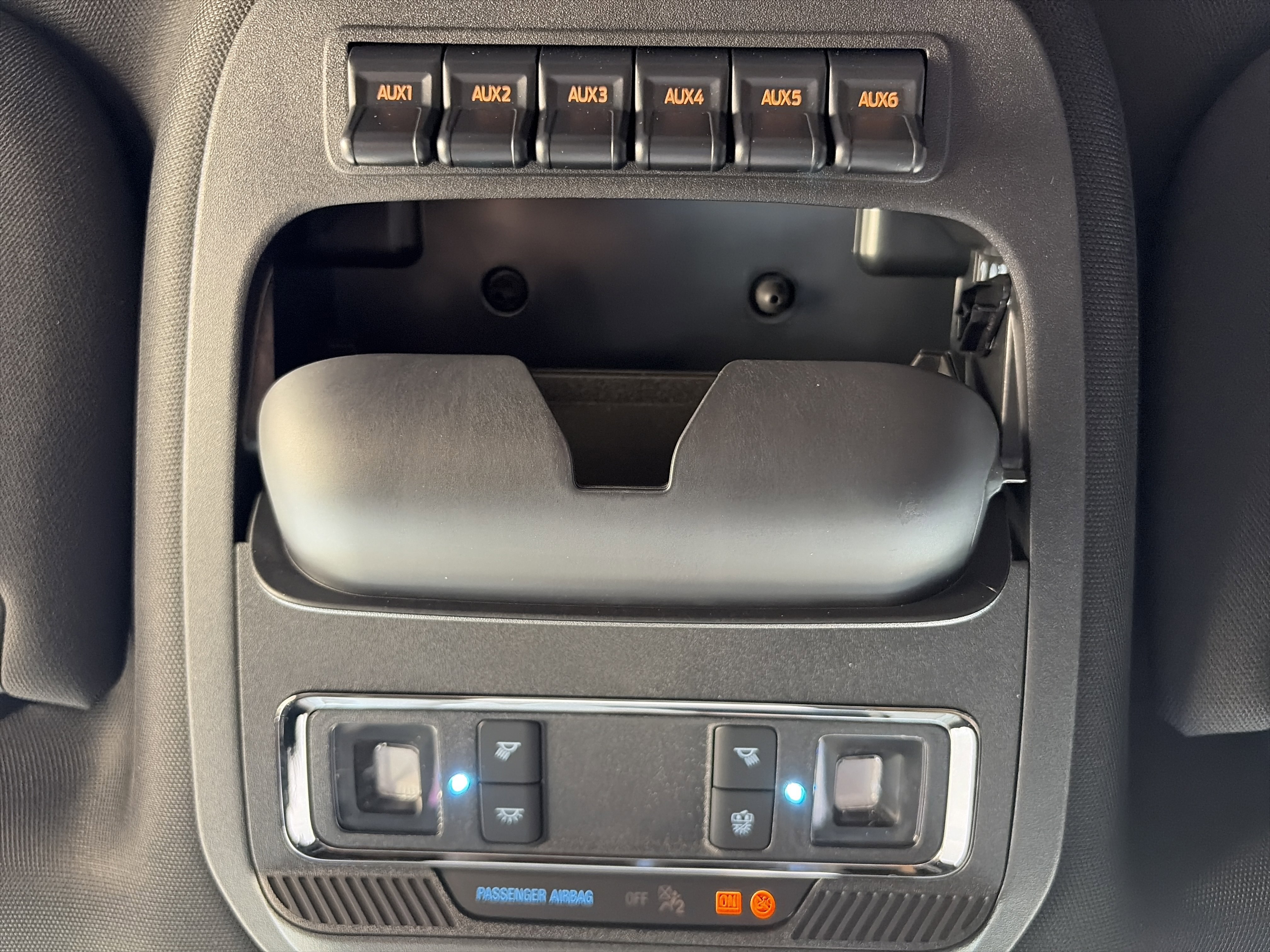 New 2026 Marsh Gray Ford F-250® Lariat® image 15