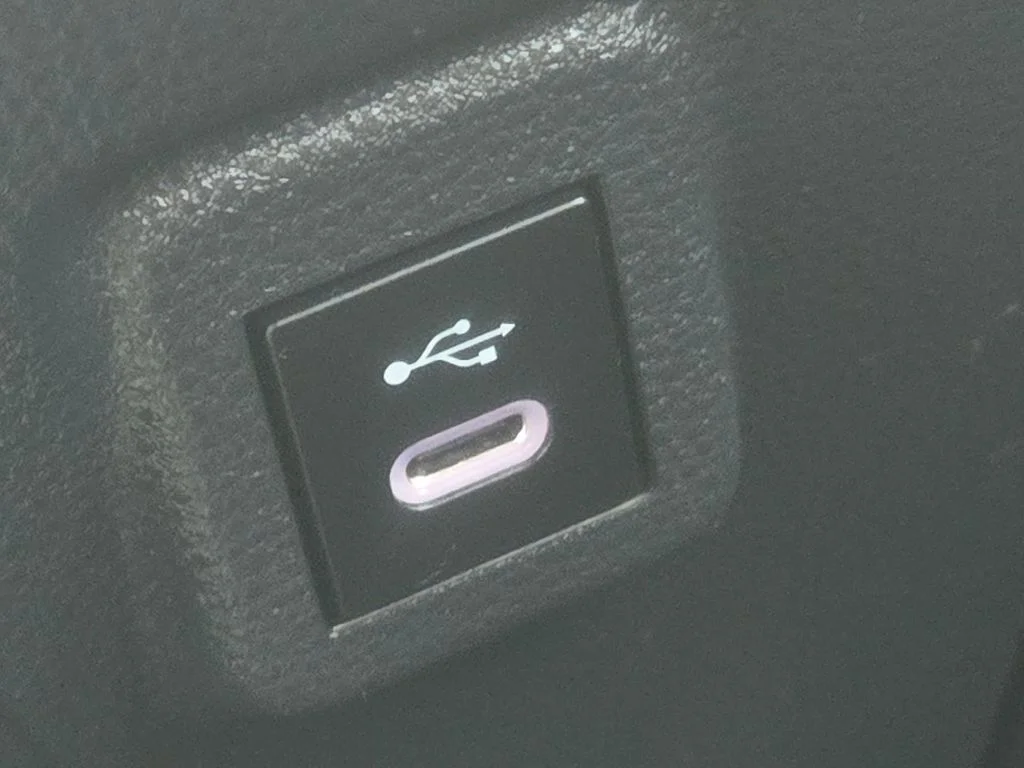 Used 2023 UNDERGROUND Toyota SE image 41
