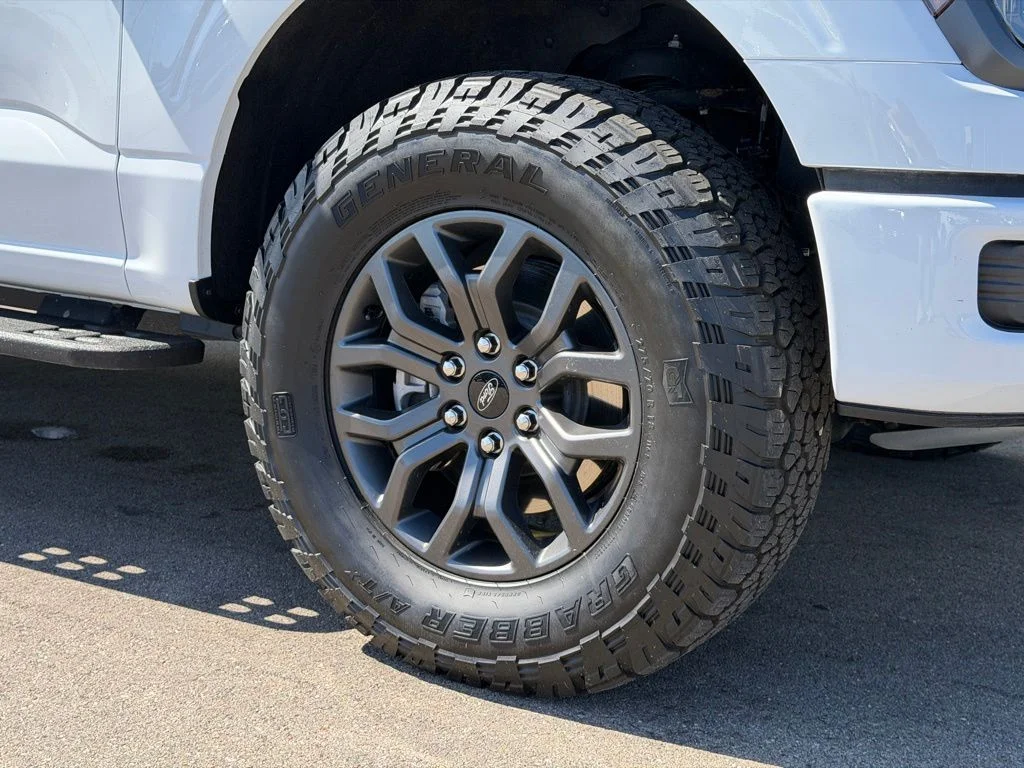 Used 2024 White Ford Tremor image 25