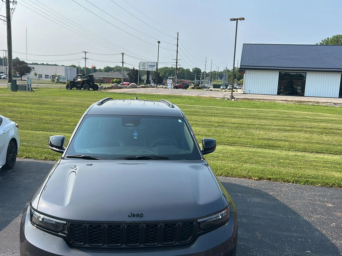 Used 2023 Metallic Jeep Altitude image 21