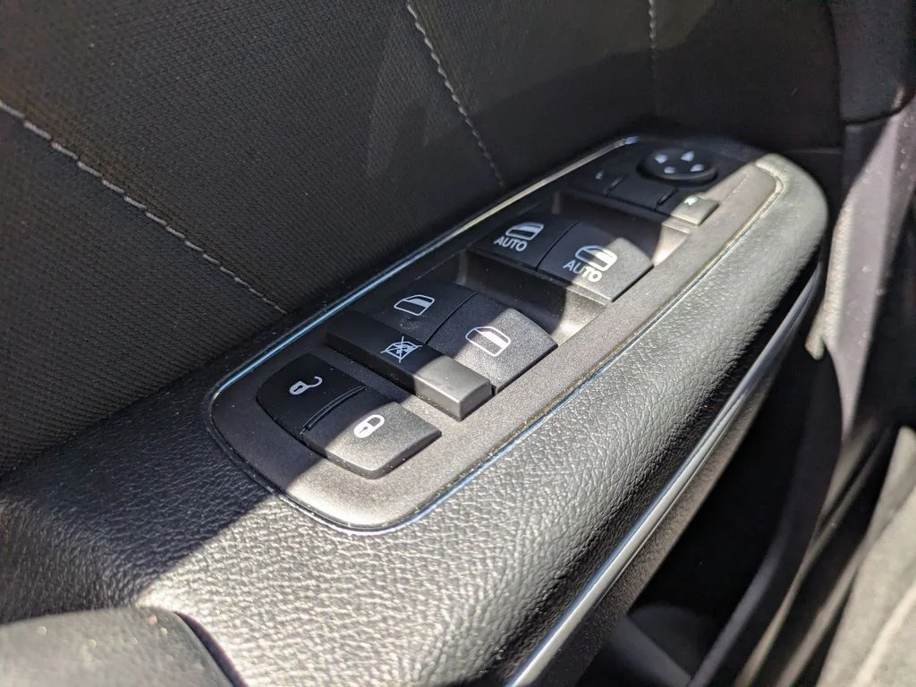Used 2023 Silver Dodge SXT image 22