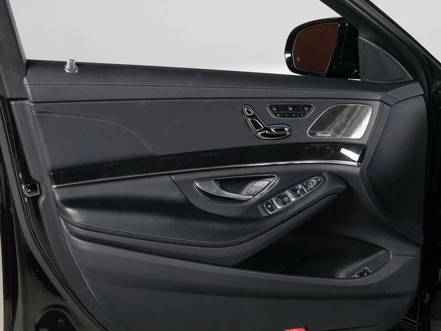 Used 2019 Black Mercedes-Benz S 560 image 27