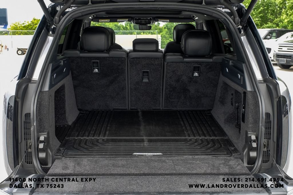 Used 2023 Eiger Gray Metallic Land Rover SE image 56