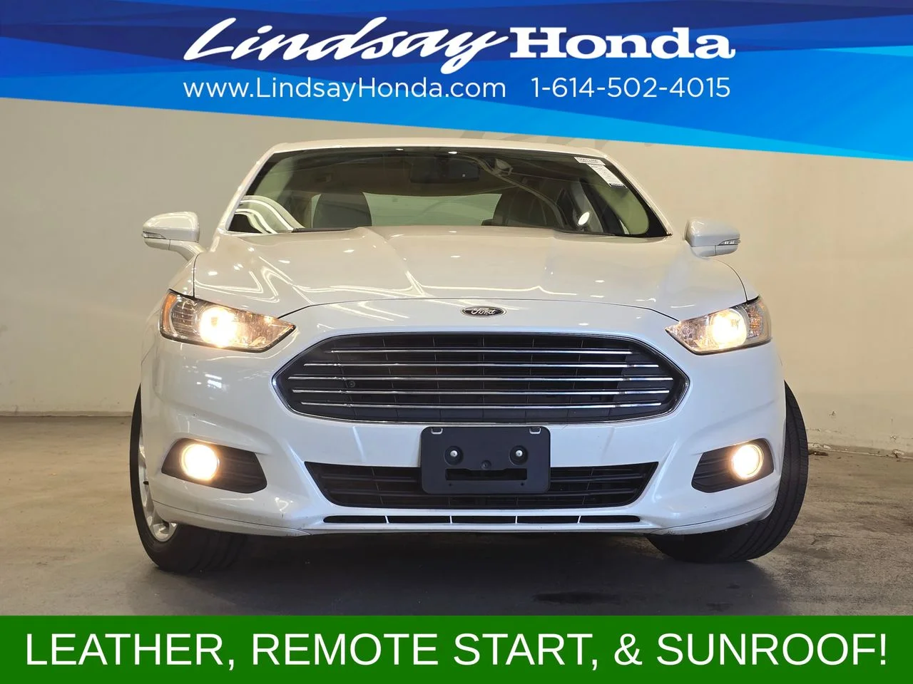 Used 2014 White Platinum Clearcoat Metallic Ford SE image 2