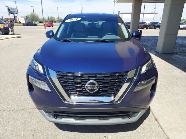 Used 2021 Nissan Rogue SV with VIN 5N1AT3BA5MC835563 for sale in McPherson, KS