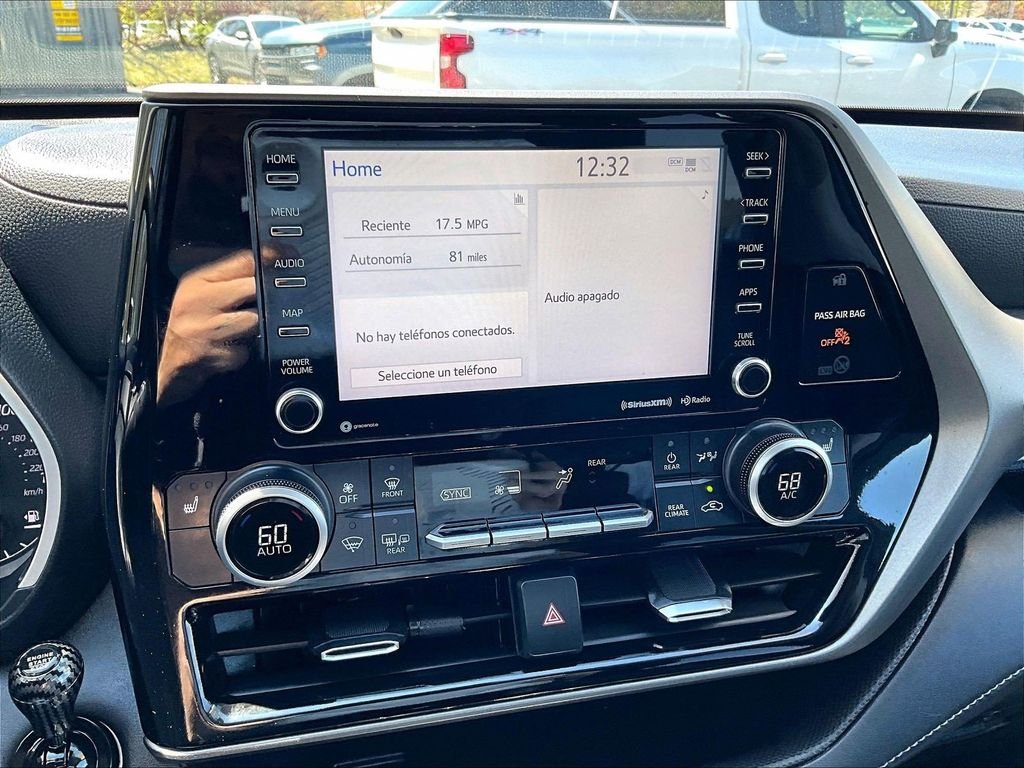 Used 2021 Gray Toyota XLE image 27