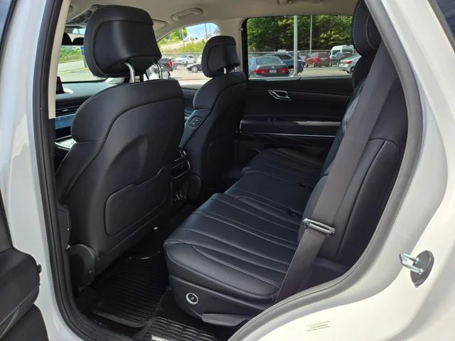 Used 2024 White Genesis 2.5T image 11