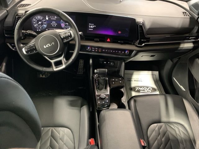 Used 2023 Red Kia X-Pro Prestige image 15
