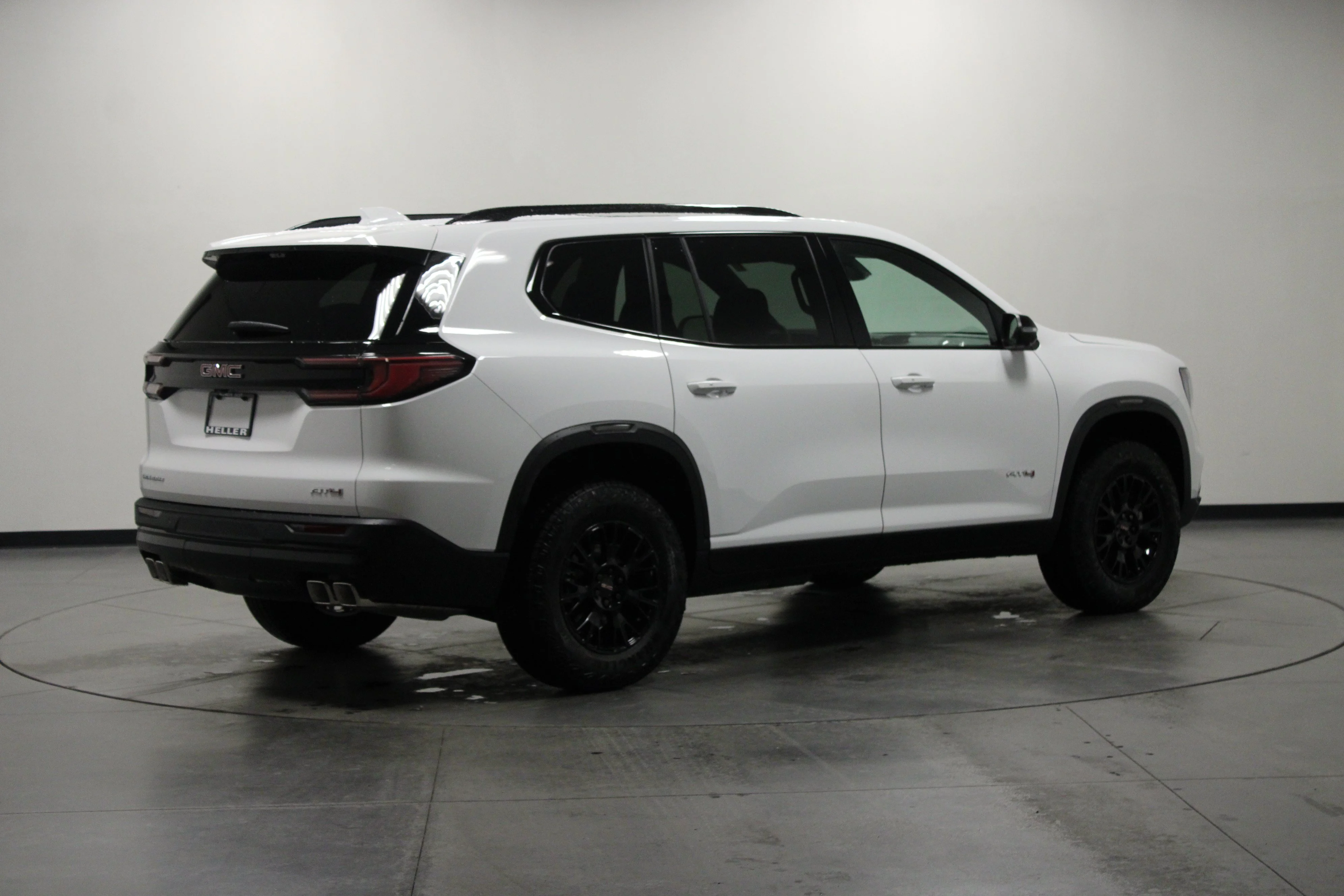 New 2026 Summit White GMC AT4 image 4