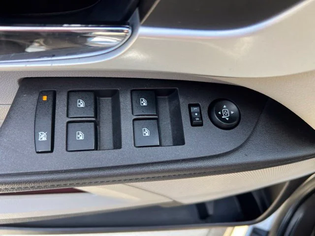 Used 2010 Silver Chevrolet LS image 13