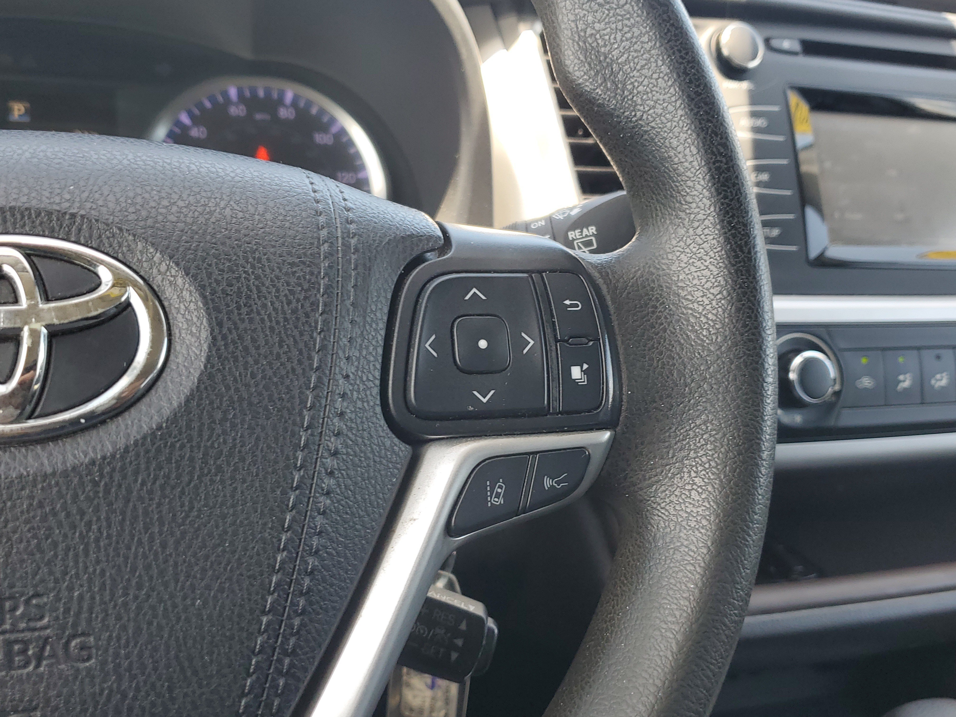 Used 2019 Celestial Silver Metallic Toyota LE image 25