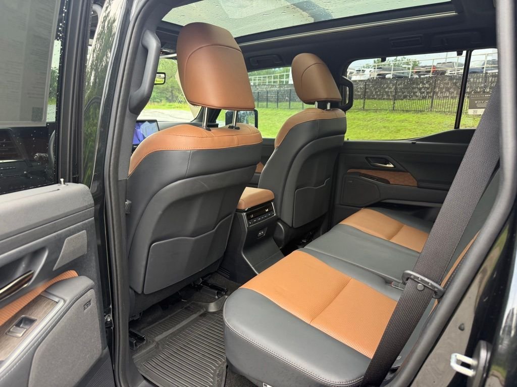 Used 2025 Black Lexus 550 Luxury+ image 25