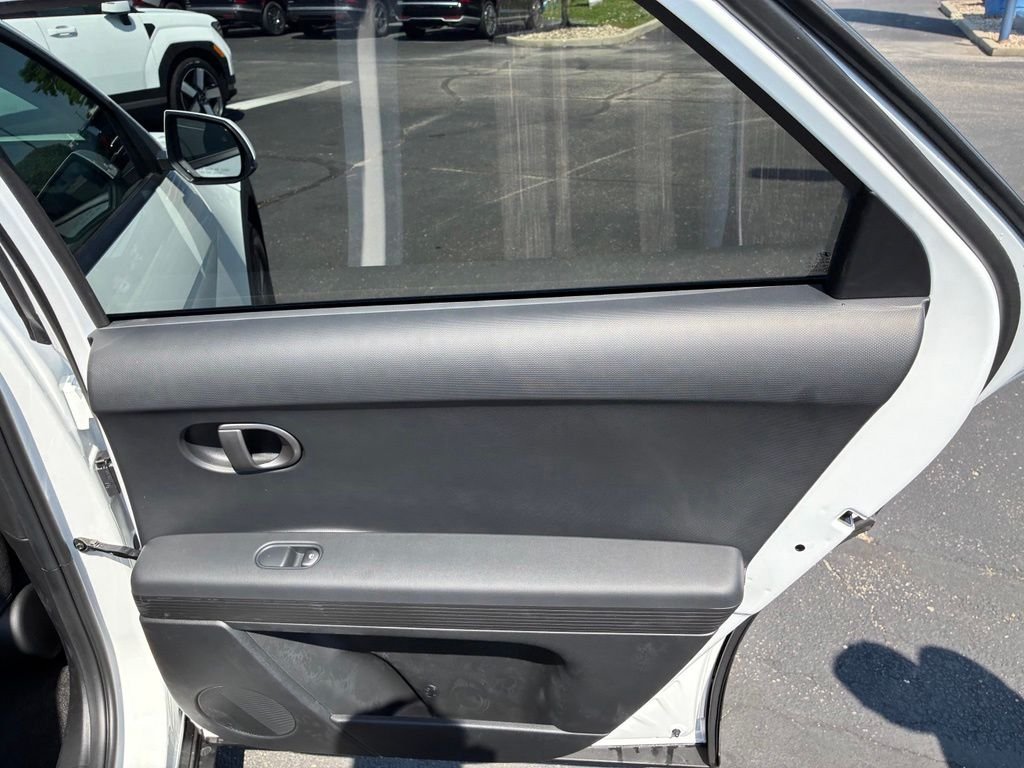 New 2026 White Hyundai SE image 29
