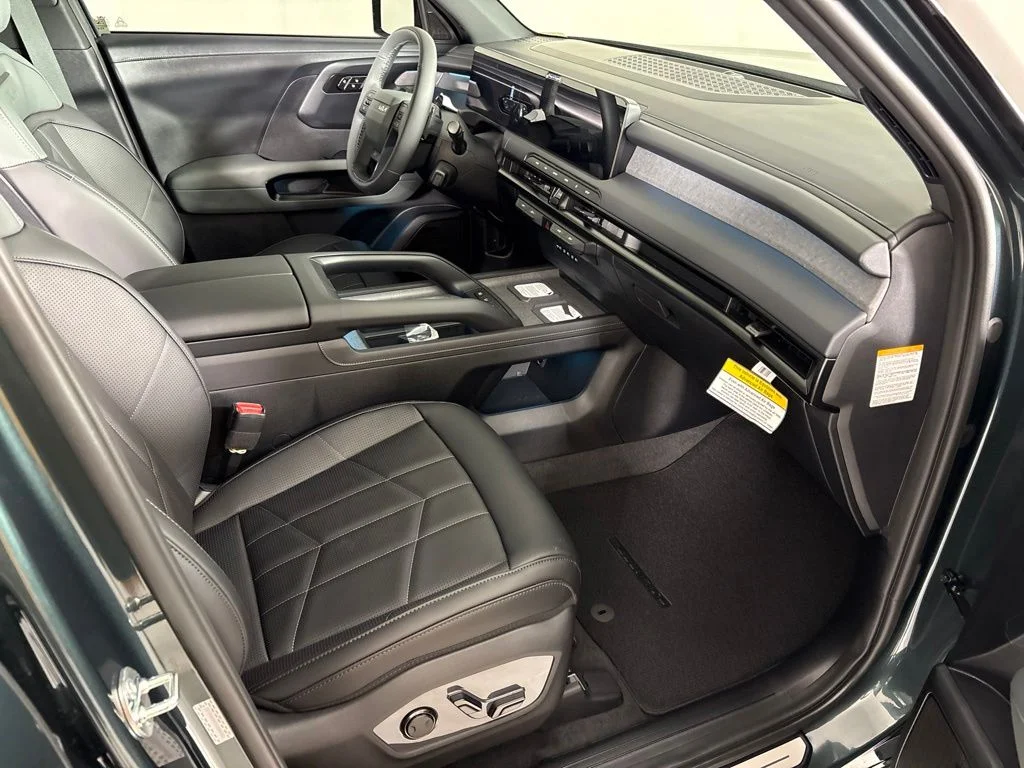 New 2027 Black Jade Green Kia X-LINE SX image 19