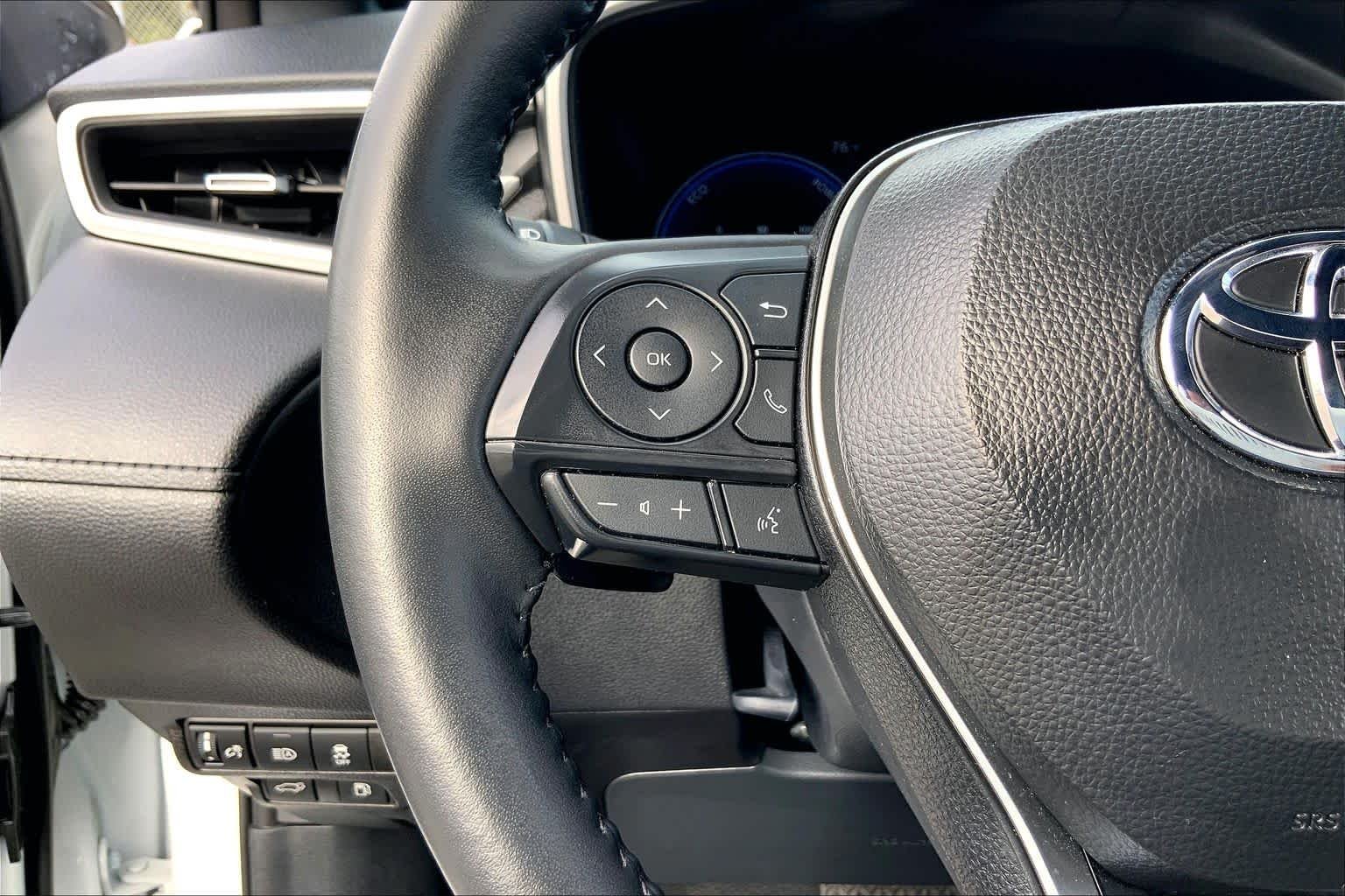 Used 2026 Wind Chill Pearl Toyota Hybrid XSE image 23