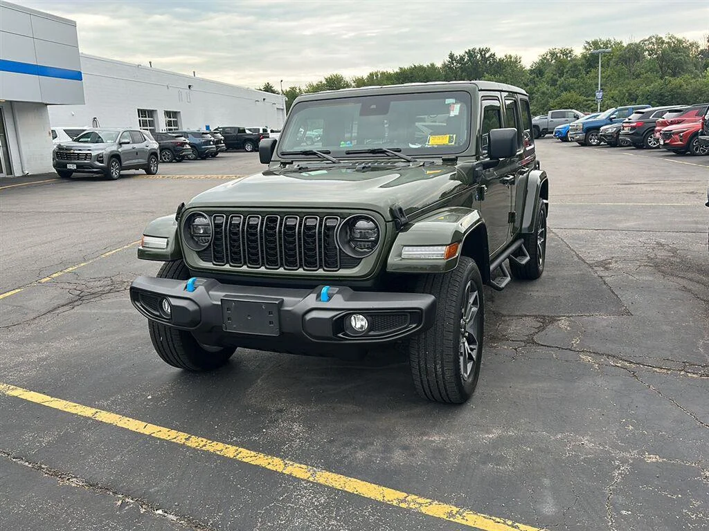 Used 2024 Sarge Green Clearcoat Jeep Sport S image 5