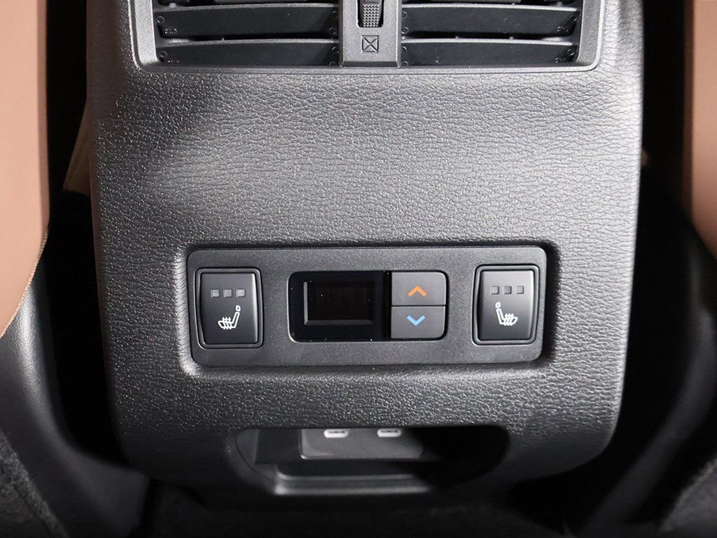 2025 Mitsubishi Outlander SEL - Photo 40