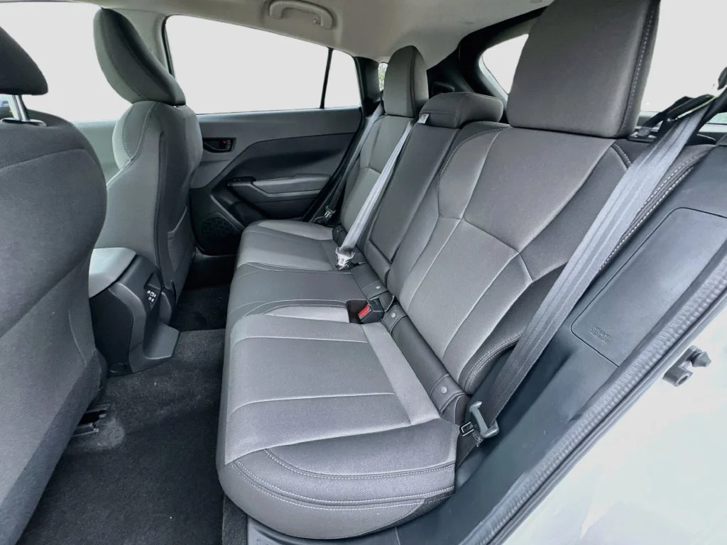 New 2027 White Subaru Premium image 31