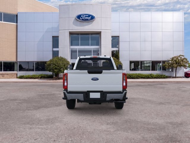 New 2026 Oxford White Ford XL image 5