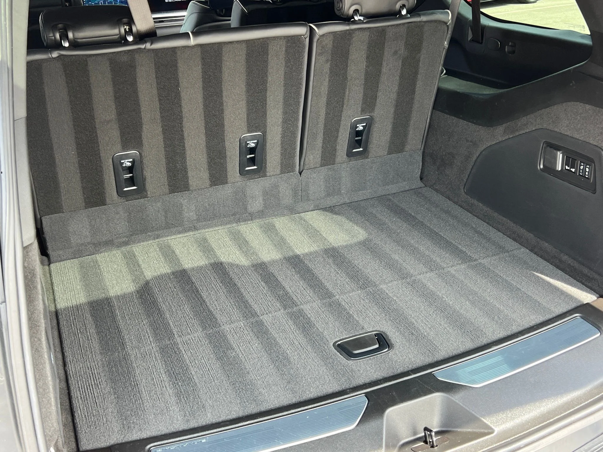 Used 2025 Black Cadillac V-Series image 24