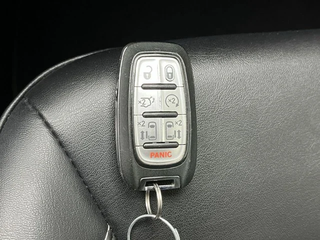 Used 2024 Silver Mist Clearcoat Chrysler Touring L image 26