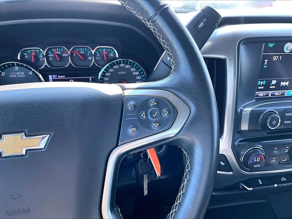 Used 2016 Black Chevrolet LT image 21