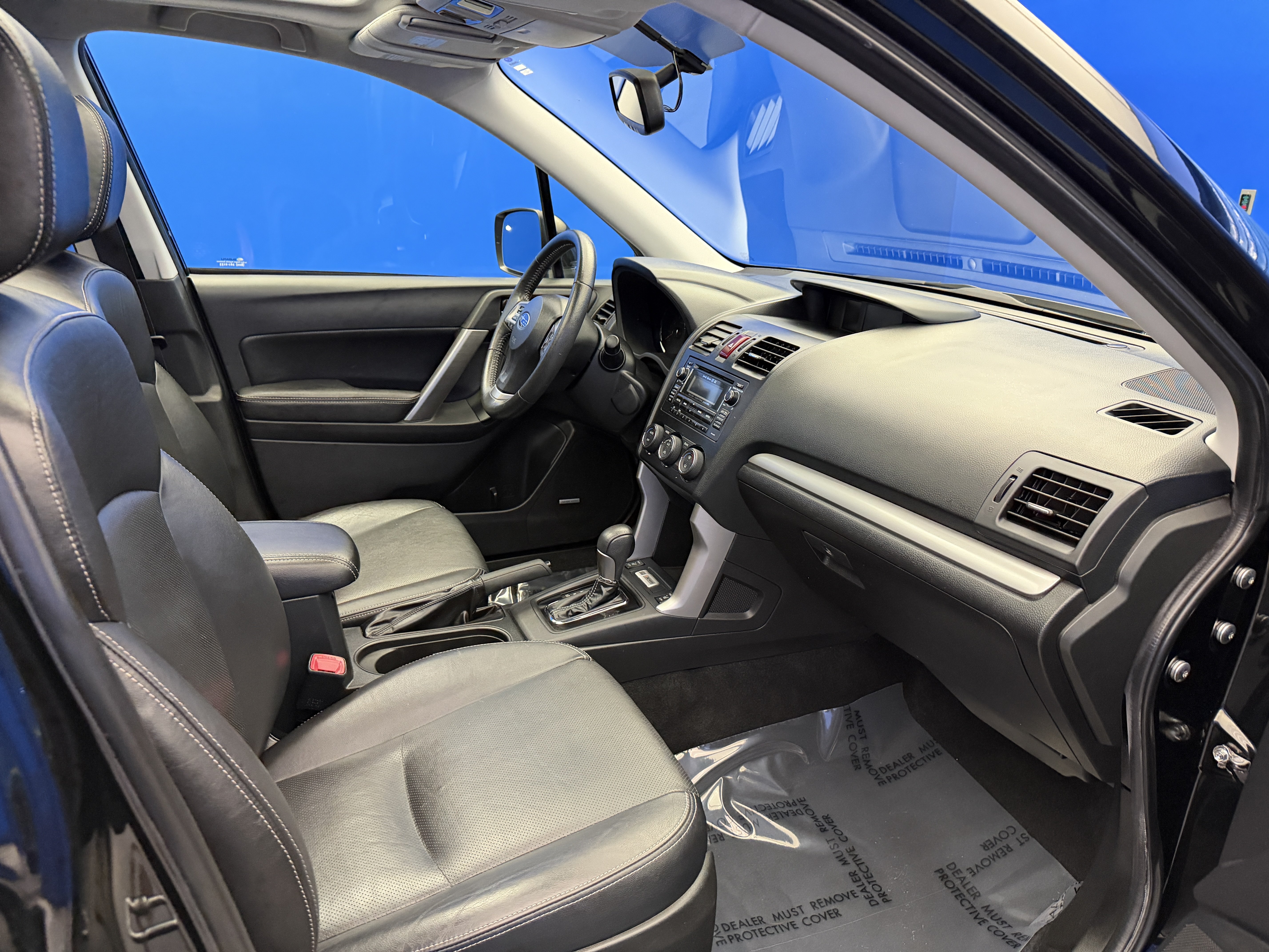 Used 2015 Crystal Black Pearl Subaru 2.5i Touring image 27