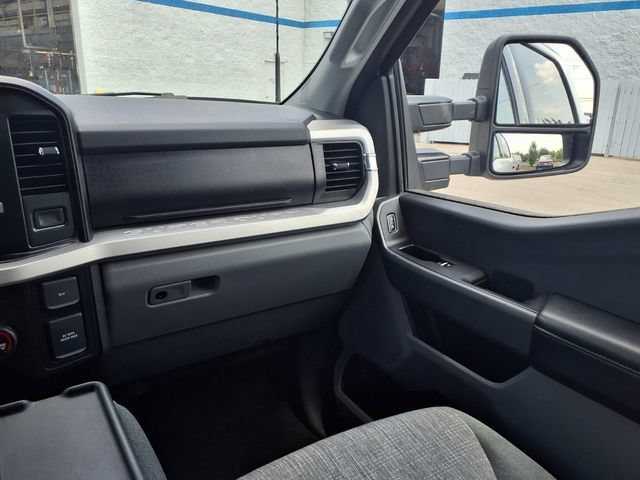 Used 2024  Ford XL image 19