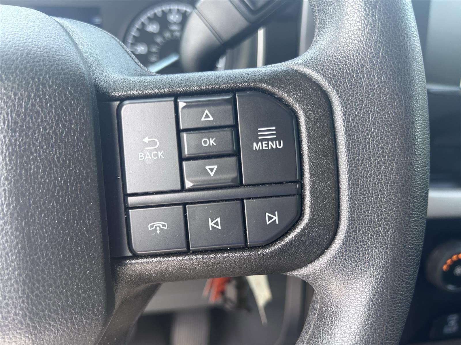 Used 2023 Iconic Silver Ford XLT image 19