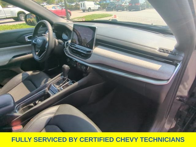 Used 2024 Gray Jeep Latitude image 46