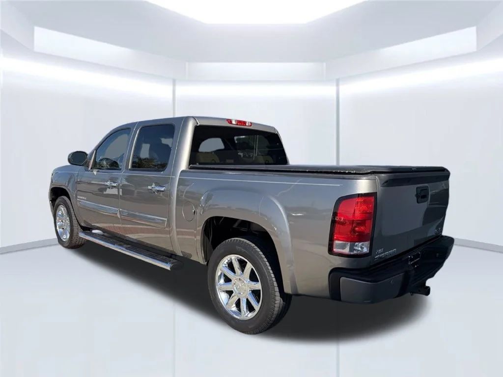 Used 2012 Gray GMC Denali image 5