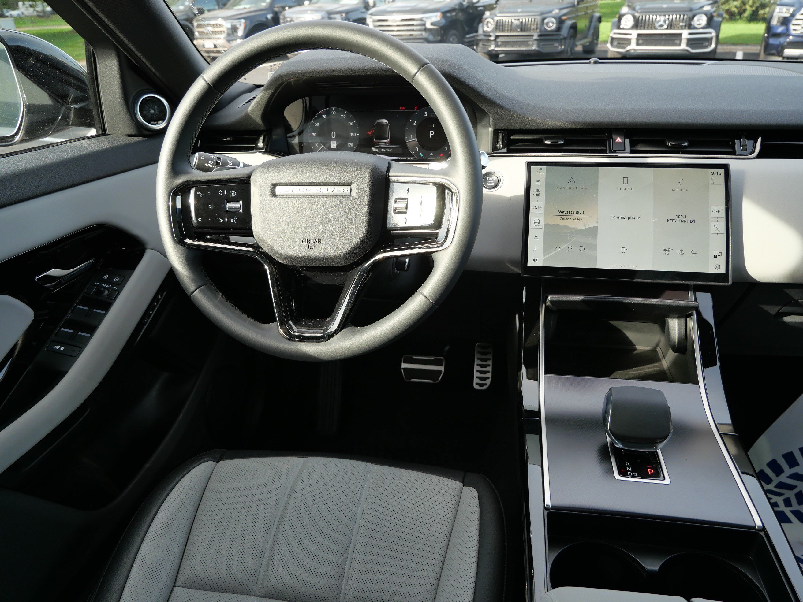 Certified Used 2026 Seoul Pearl Silver Metallic Land Rover Dynamic SE image 19