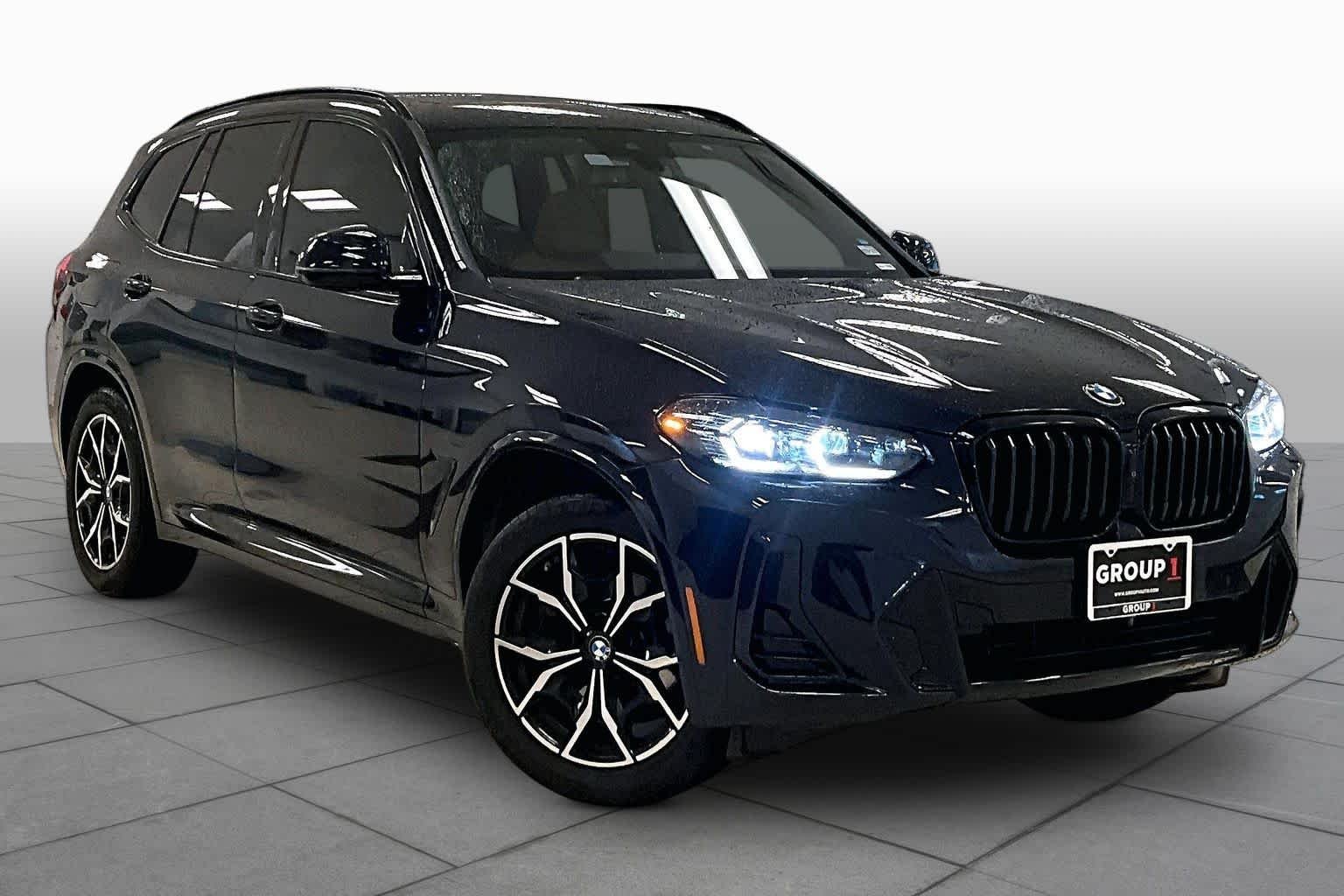 Used 2024 Carbon Black Metallic BMW xDrive30i image 2