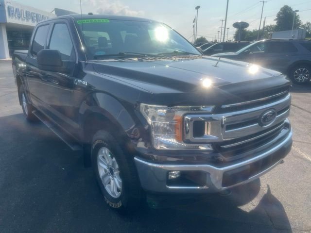 Used 2018 Magma Red Ford XLT image 3